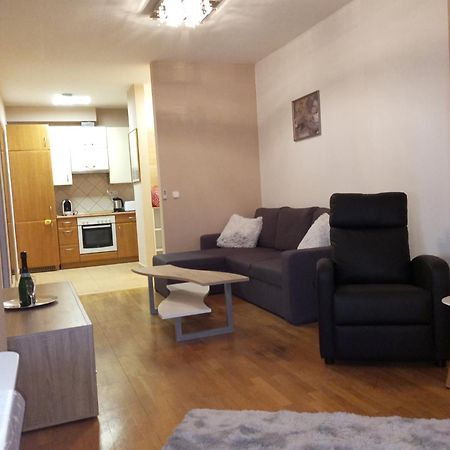 Zen Apartman Budakalász Exterior foto